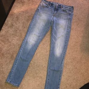 Hi-rise super stretch medium wash jeggings from AE